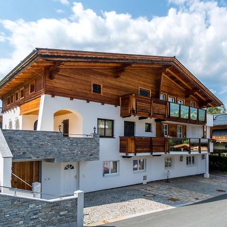 Apartment Near The Hahnenkamm Cable Car Kitzbühel Eksteriør bilde