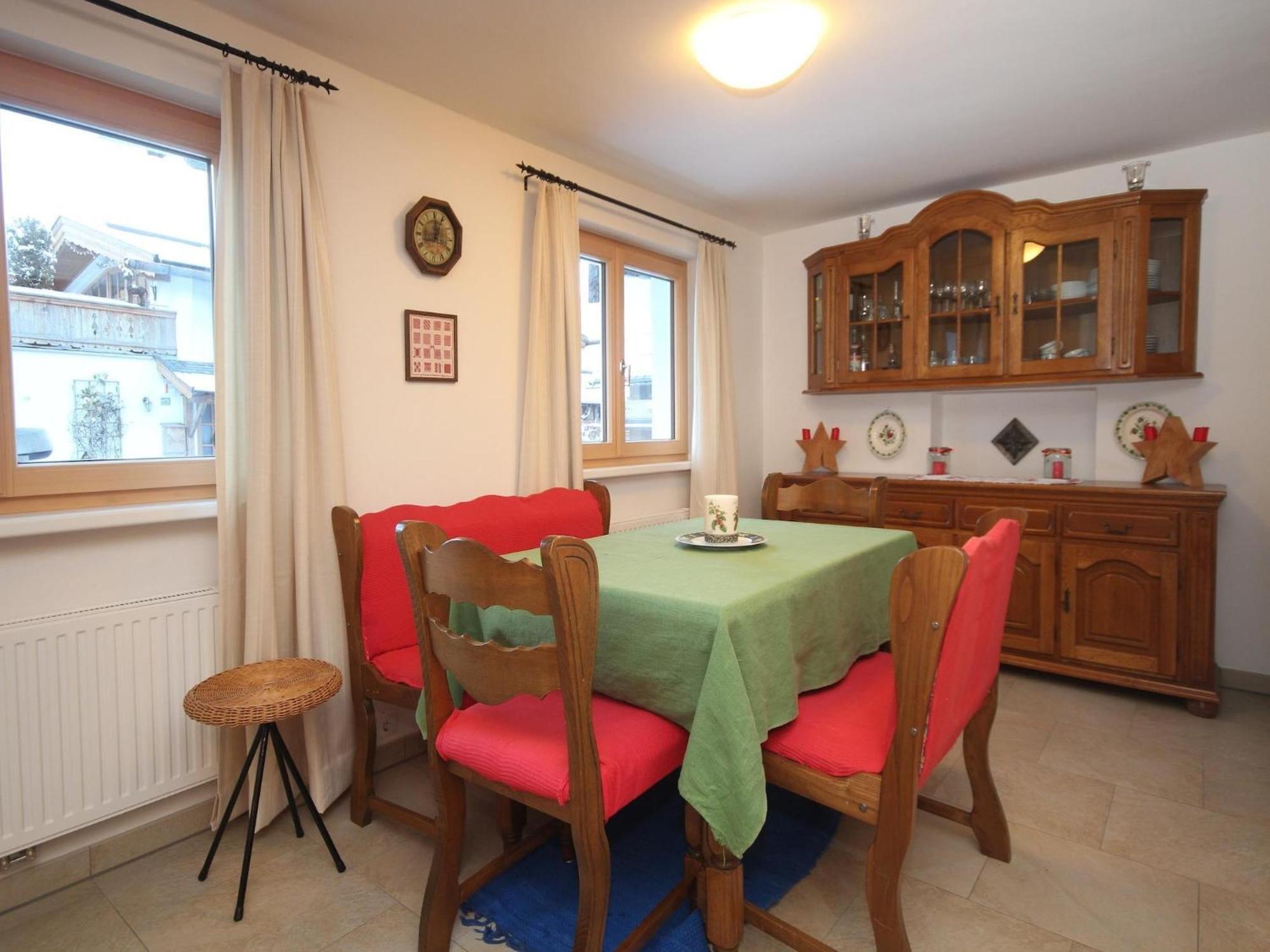 Apartment Near The Hahnenkamm Cable Car Kitzbühel Eksteriør bilde