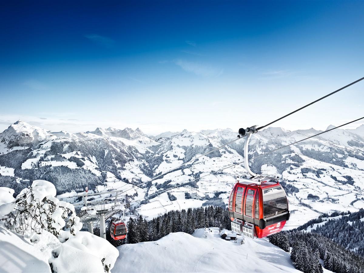 Apartment Near The Hahnenkamm Cable Car Kitzbühel Eksteriør bilde